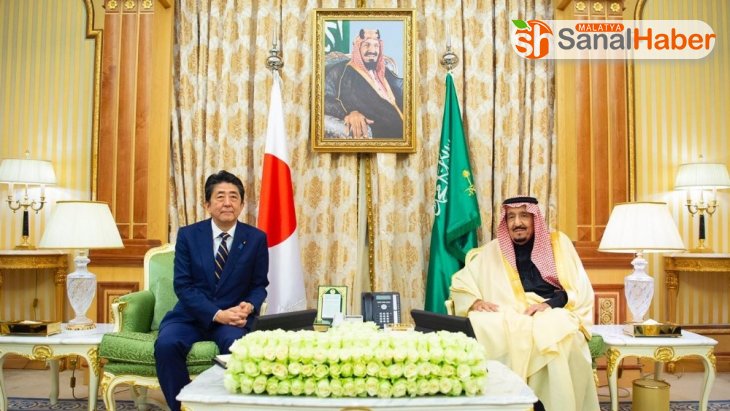 Japonya Başbakanı Abe, Suudi Kralı Selman ile görüştü