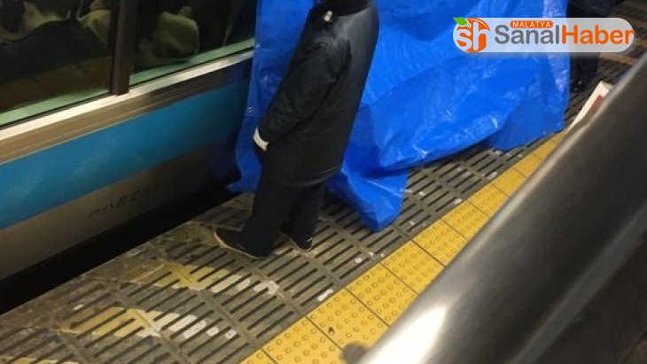 Japonya'da görme engelli yolcu trenin altında kaldı