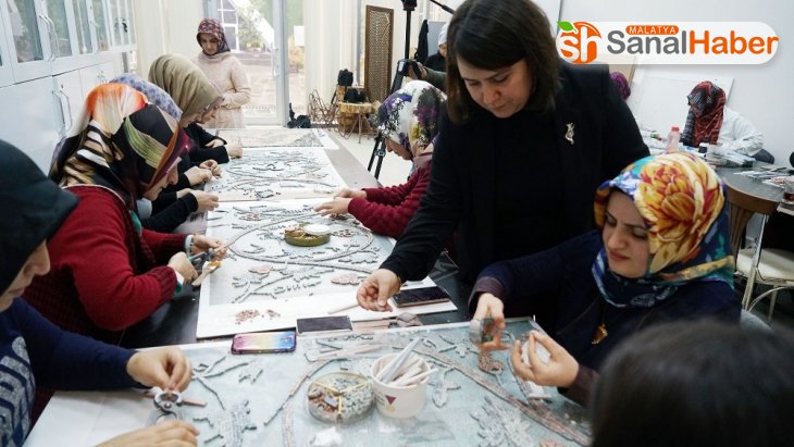 Kahramanmaraş'ta sanatsal mozaik kursu
