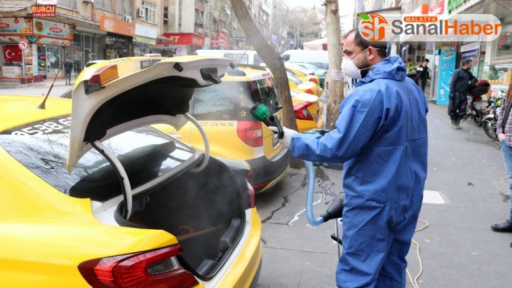 Kahramanmaraş'ta taksiler dezenfekte ediliyor