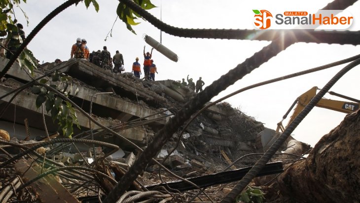 Kamboçya'da bina çöktü: 10 ölü