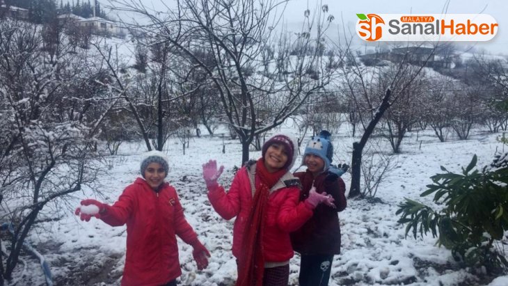 Kar yağışına en çok çocuklar sevindi