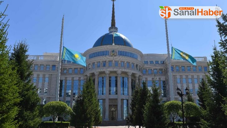 Kazakistan'da Covid-19 salgınında hayatını kaybedenler anıldı