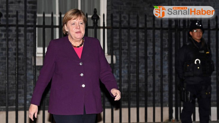 Merkel'den Dörtlü Zirve sonrası açıklama