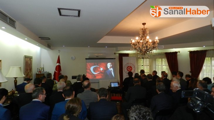 Ölümünün 81. yılında Atatürk Kosova'da anıldı