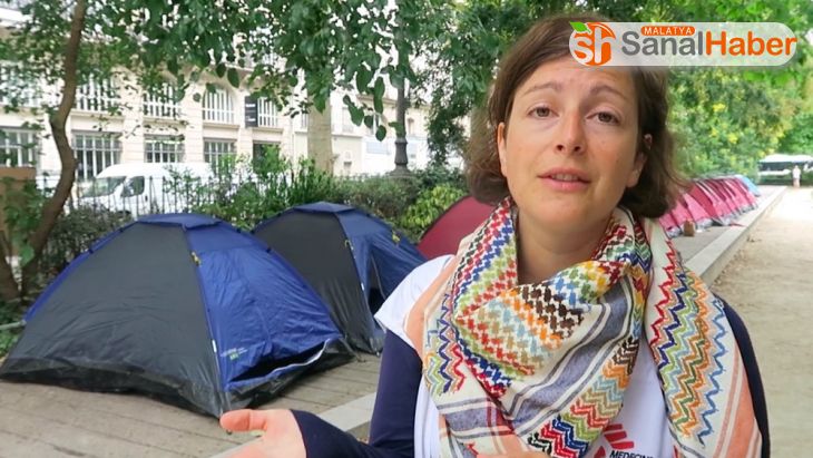 Paris'te göçmen çocuklar için 100 çadırlık kamp kuruldu