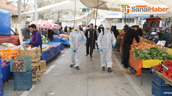 Battalgazi Belediyesi pazar yerleri dezenfekte ediyor