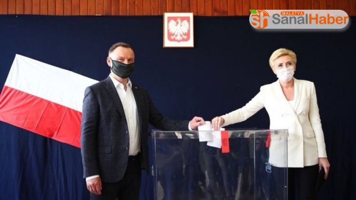 Polonya'da cumhurbaşkanlığı seçimleri ikinci tura kaldı