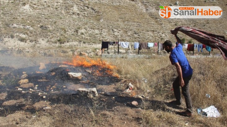 Sivas'ta 50 dönüm otluk alan yandı