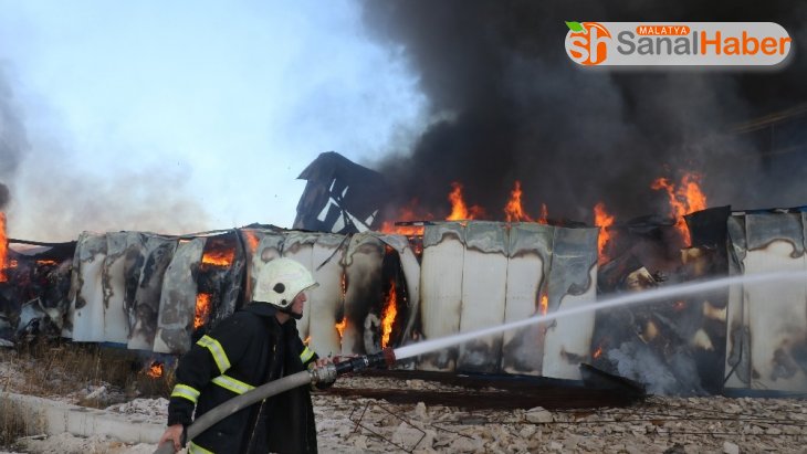 Sivas'ta fabrika yangını(2)