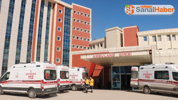 Sivas'ta gıda zehirlenmesi şüphesi ile 22 öğrenci hastaneye kaldırıldı