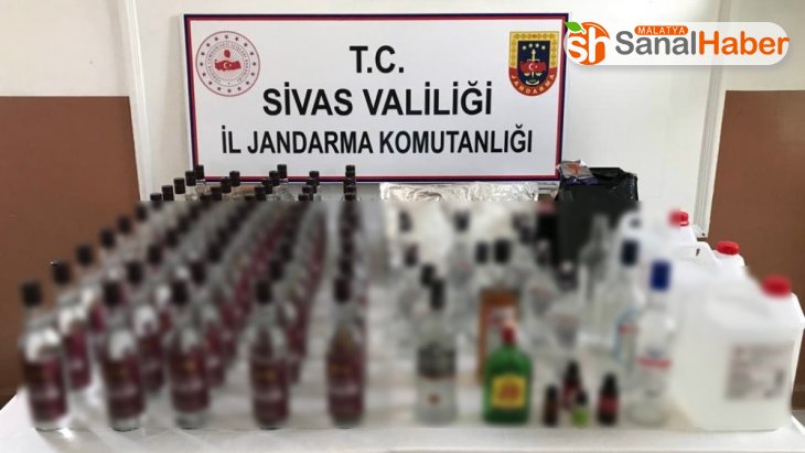 Sivas'ta gümrük kaçağı içki ile esrar ele geçirildi