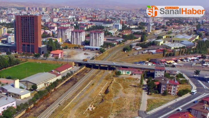 Sivas'ta yıpranan köprülerde yenileme çalışmaları