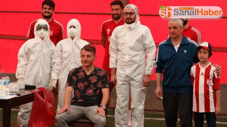Sivasspor'a 3. kez korona virüs testi yapıldı