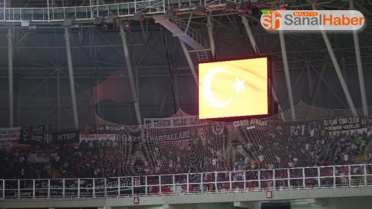 Süper Lig: Sivasspor: 1 - Beşiktaş: 0 (İlk yarı)
