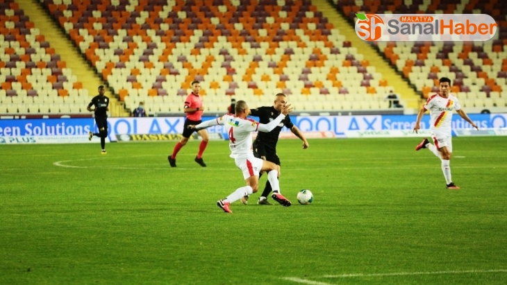 Süper Lig: Yeni Malatyaspor: 1 - Göztepe: 0 (İlk yarı)
