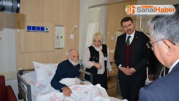 Suşehri'nde 75 yataklı devlet hastanesi hizmete açıldı