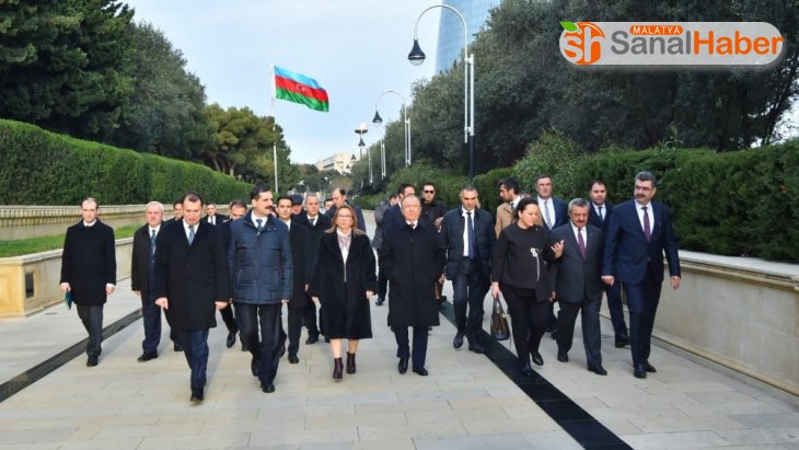Ticaret Bakanı Pekcan, Azerbaycan'da