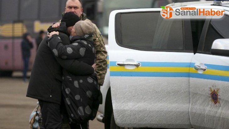 Ukrayna-Rusya arasındaki esir değişiminde 203 tutuklu serbest bırakıldı