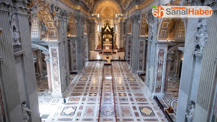 Vatikan'da Paskalya kutlamalarına 'virüs' engeli