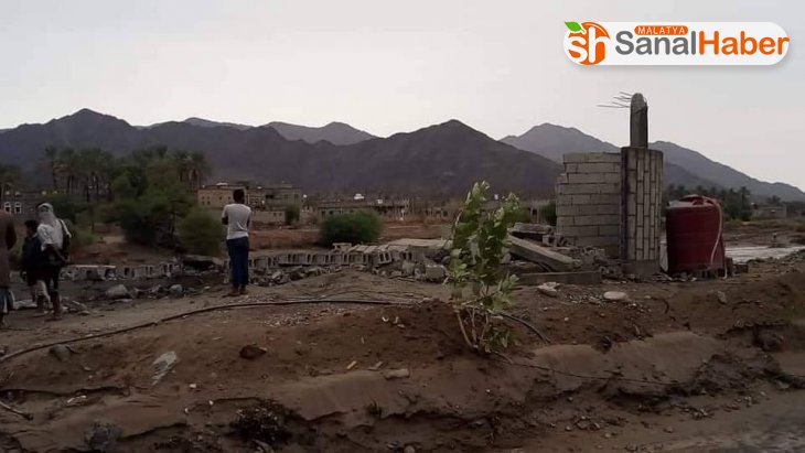Yemen'de sel felaketi: 6 ölü