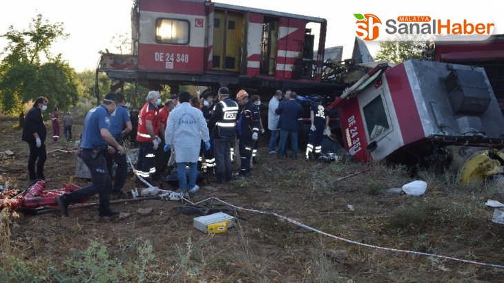 Malatya'da trenler çarpıştı 1 ölü, 4 yaralı