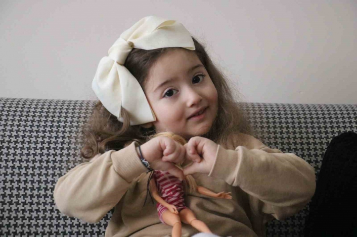 4 yaşındaki Zeynep Aselin sağlığına kavuşması için uygun ilik aranıyor
