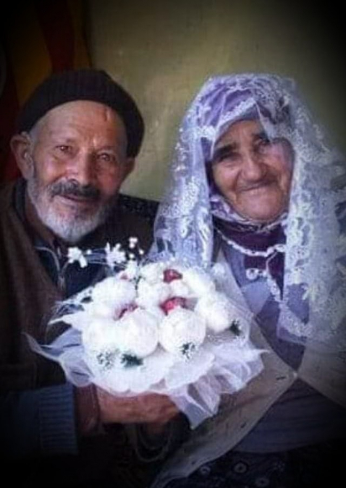 63 yıllık çifti, ölüm bile ayıramadı
