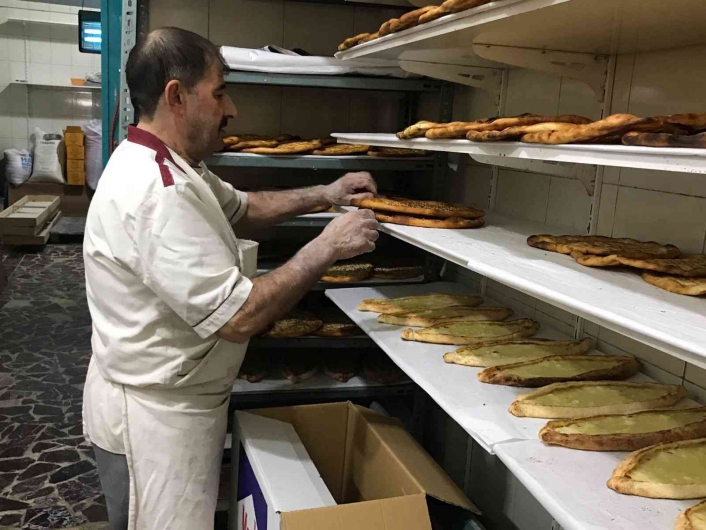 93 yıllık fırında yapılan ekmekler il dışına gönderiliyor
