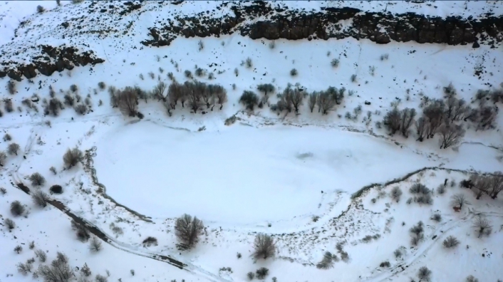 Ağın´da buz tutan tektonik Sülüklü göl, dron ile görüntülendi
