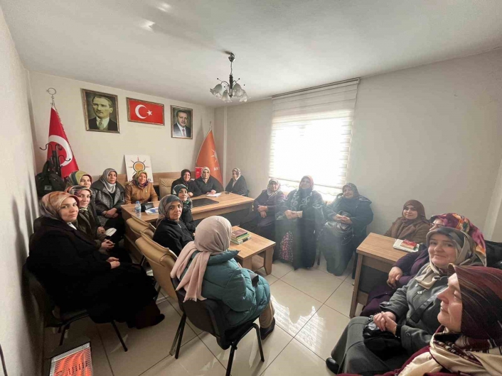 AK Parti Elbistan Kadın Kollarında toplu istifa
