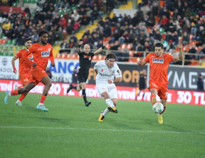 Alanyaspor ile Sivasspor 13. kez karşılaşacak
