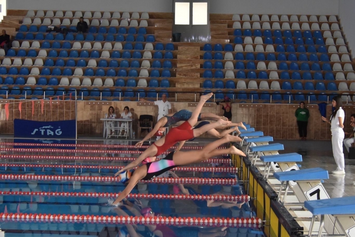 Anadolu Yıldızlar Ligi yüzme grup müsabakaları Elazığ´da yapıldı
