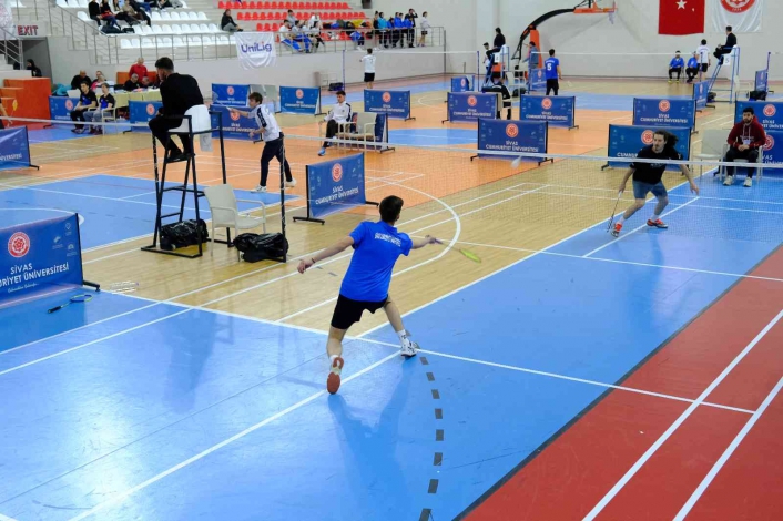 Badminton 2. Lig maçları Sivas´ta başladı

