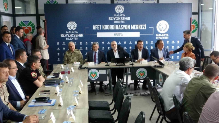 Bakanı Işıkhan Malatya´da Afet Koordinasyon Toplantısına katıldı
