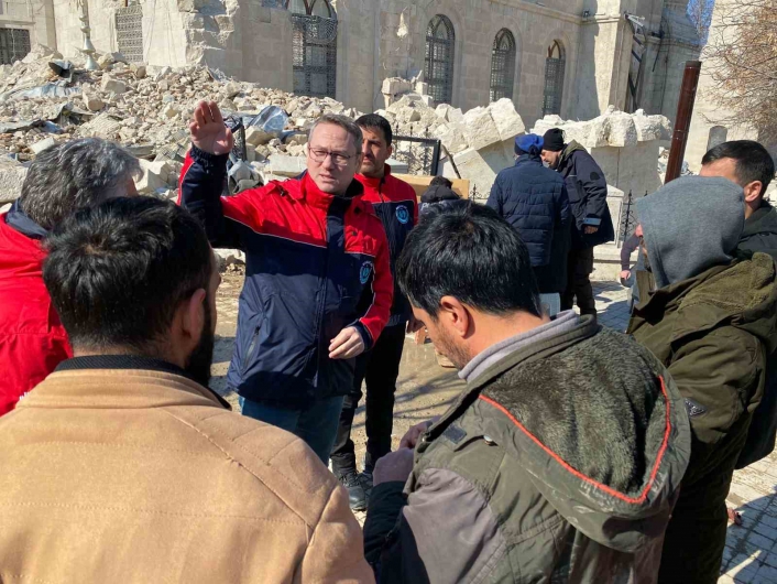 Başakşehir Belediyesi Malatya´da depremin yaralarını sarıyor
