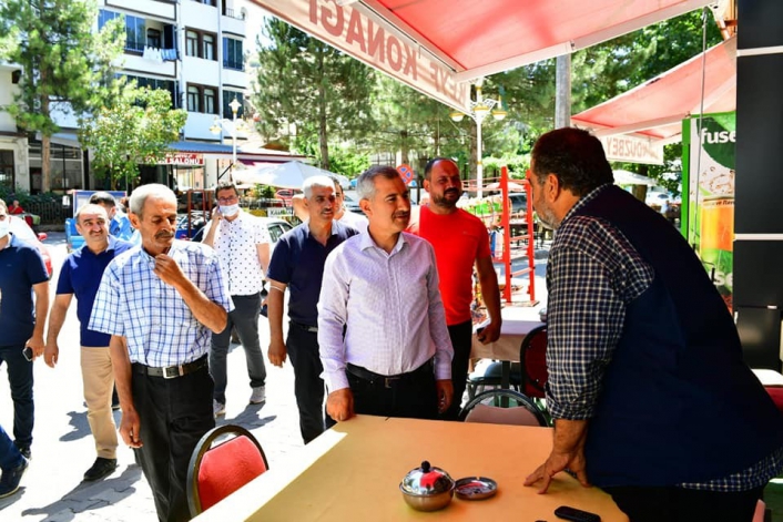 Başkan Çınar, esnafın talepleri dinledi
