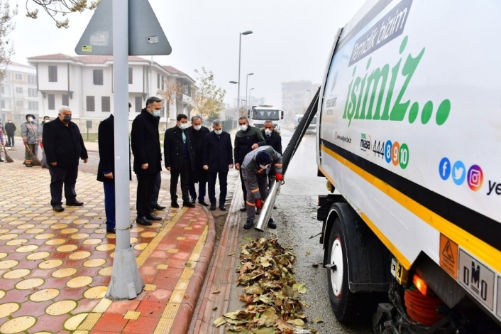 Başkan Çınar, Yeşiltepe´de temizlik hizmetlerini inceledi
