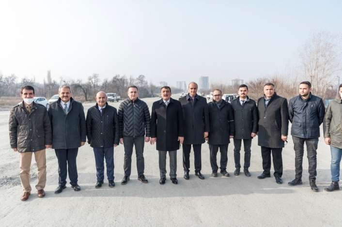 Başkan Gürkan, 35 metrelik yolda incelemelerde bulundu
