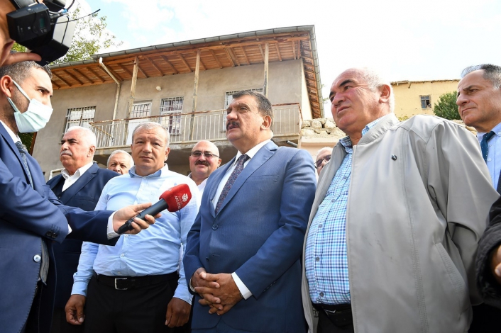 Başkan Gürkan, alt ve üst yapı çalışmalarını inceledi
