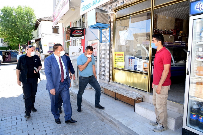 Başkan Gürkan, esnaf ve vatandaşları ziyaret etti

