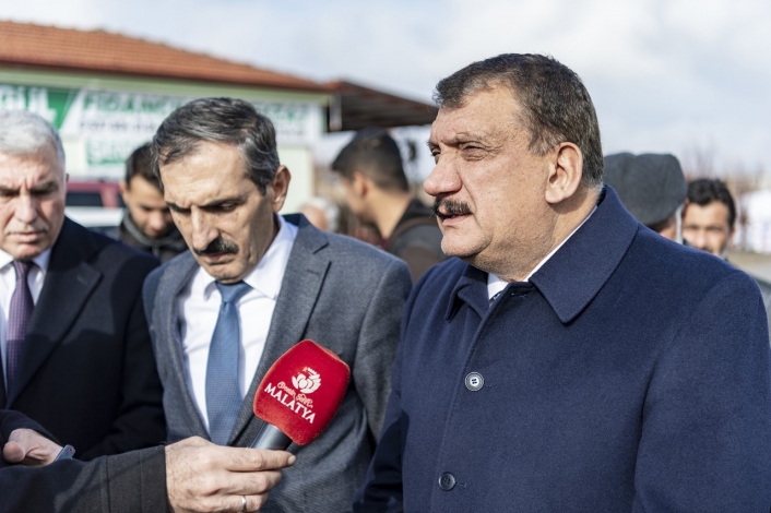 Başkan Gürkan, Fidancılar ve Peyzajcılar sitesi esnafıyla buluştu
