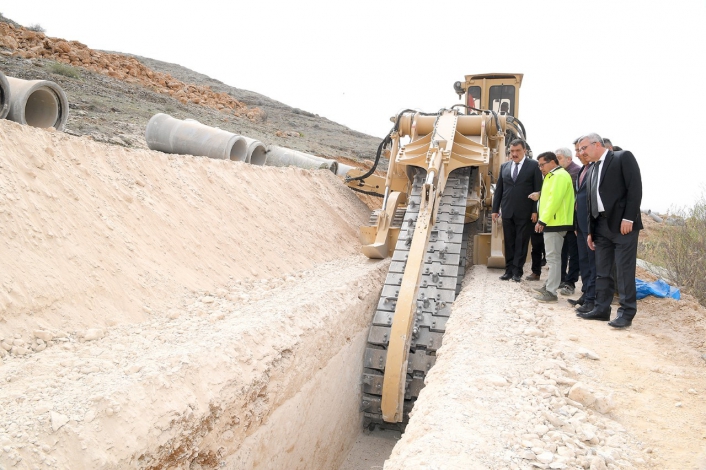 Başkan Gürkan, kanalizasyon batı kolektörü çalışmalarını inceledi
