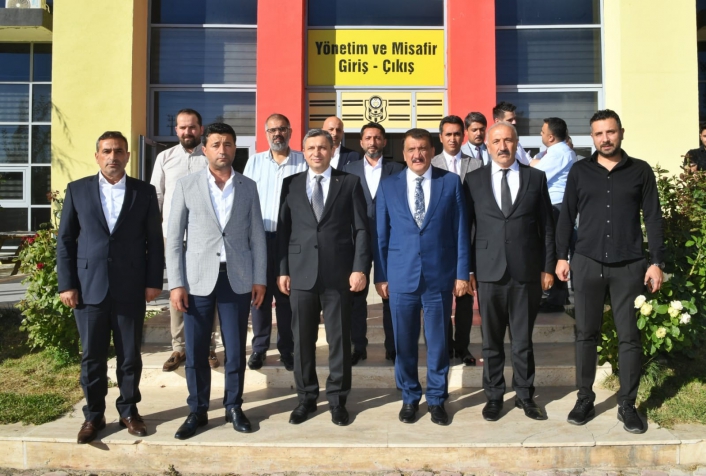 Başkan Gürkan ve Vali Şahin´den Yeni Malatyaspor´a hayırlı olsun ziyareti
