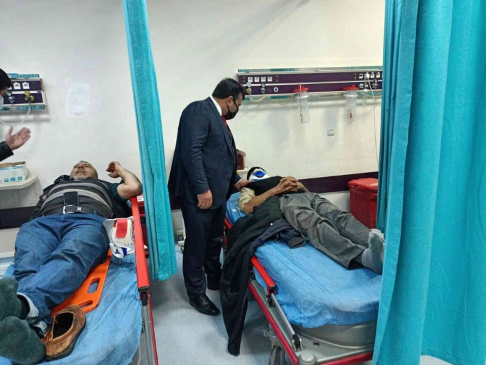 Başkan Sülük kazada yaralananları ziyaret etti
