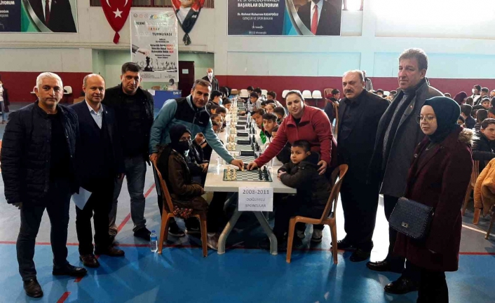Besni´de satranç turnuvası düzenlendi
