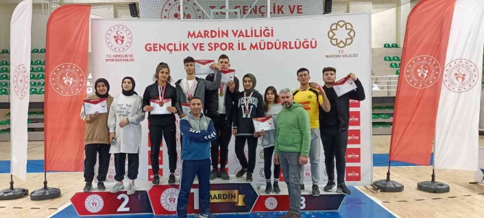 Bilek Güreşinde Türkiye Şampiyonası için ter döktüler

