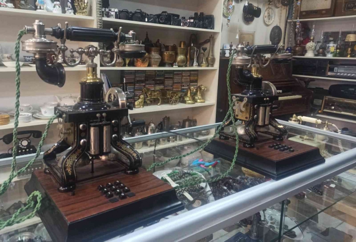Bir döneme damga vuran telefonlar antika oldu: 10 bin TL´ye kadar satılıyor
