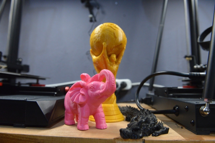 Deprem sonrası yedek parça ihtiyacını 3D yazıcı ile çözdüler
