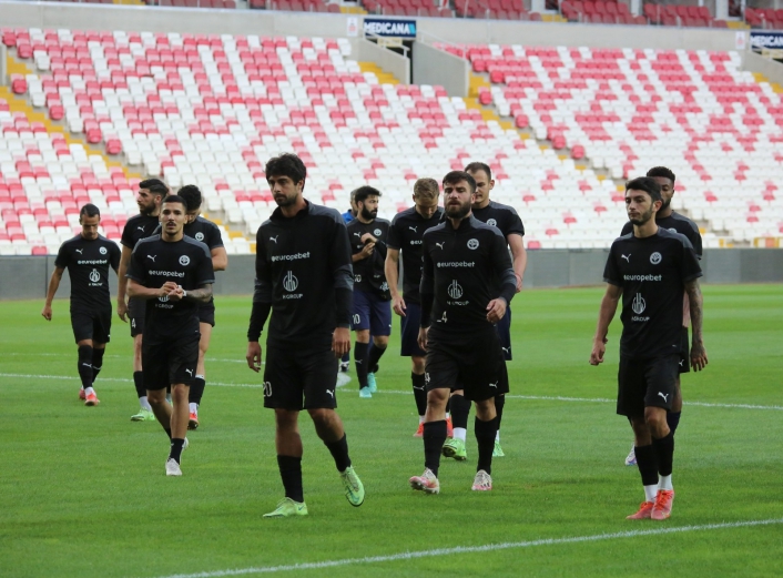 Dinamo Batumi, Sivasspor maçı hazırlıklarını tamamladı
